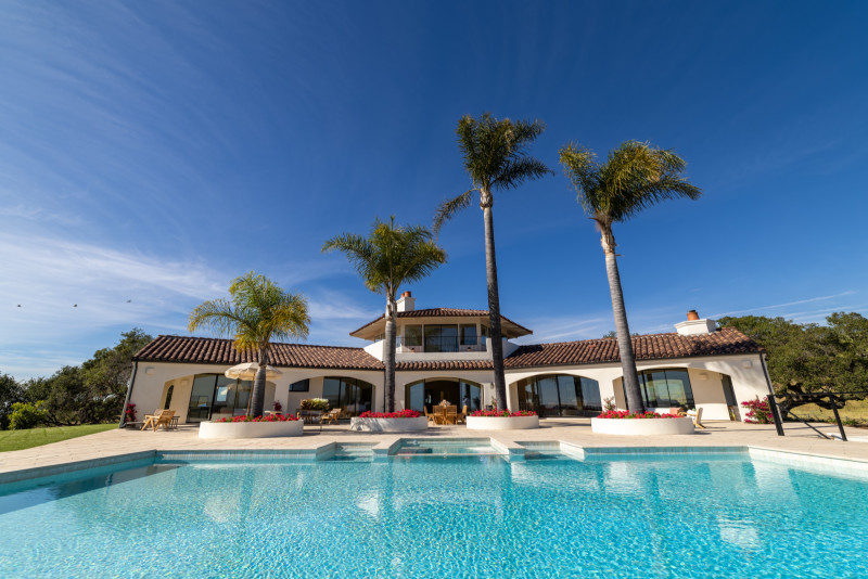 Zero Edge Pool and Patio 