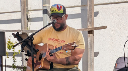 Live Music and Food Truck