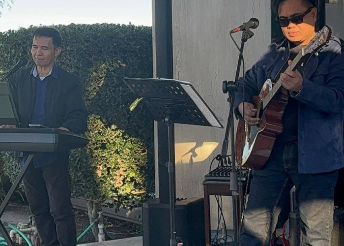 Live Music  